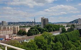 Spacieux F4-Balcon! 2 Place de Parkings!!
